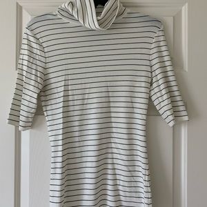 White stripe tee